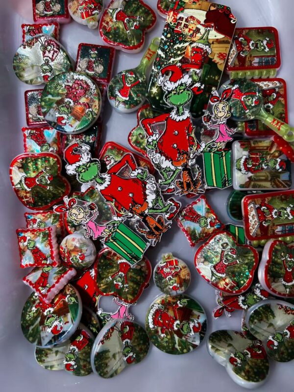 Grinch Mixed Beads --- 150 ML